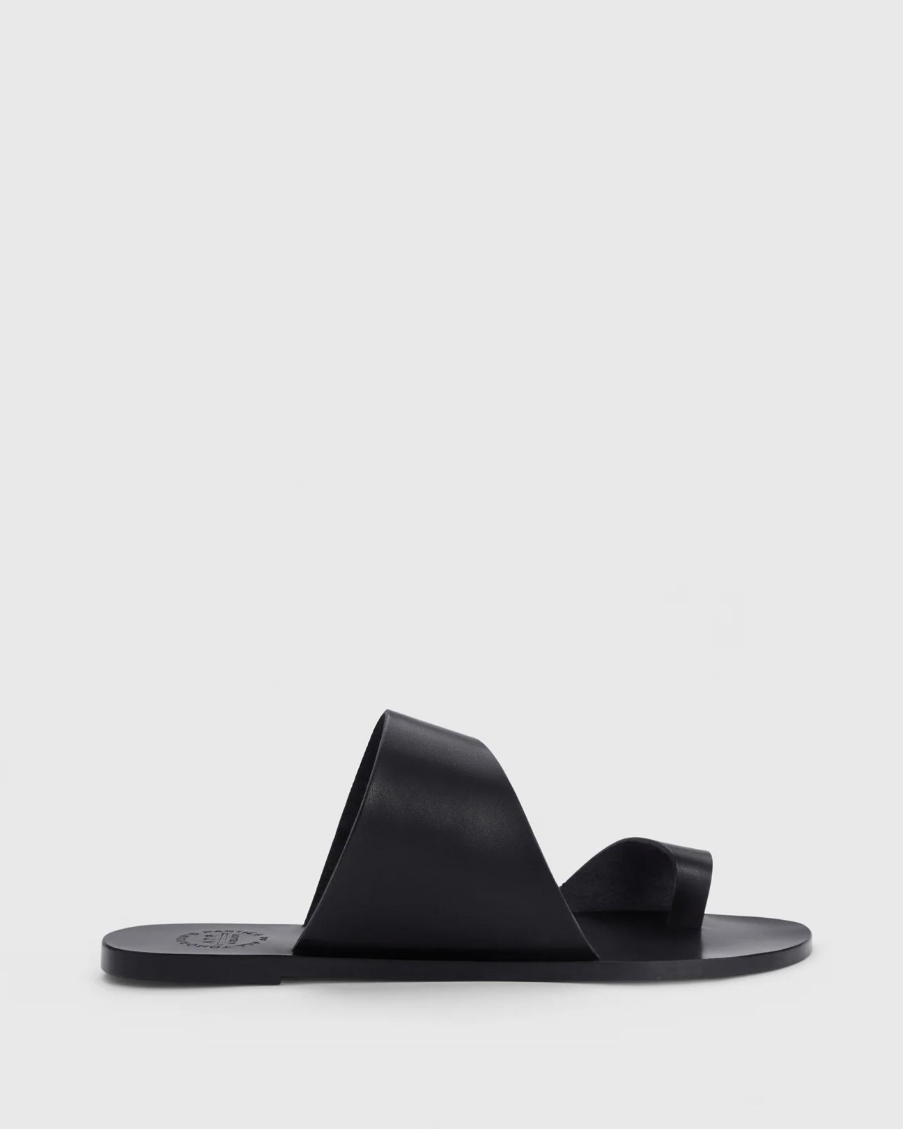 ATP Centola Vacchetta in Black