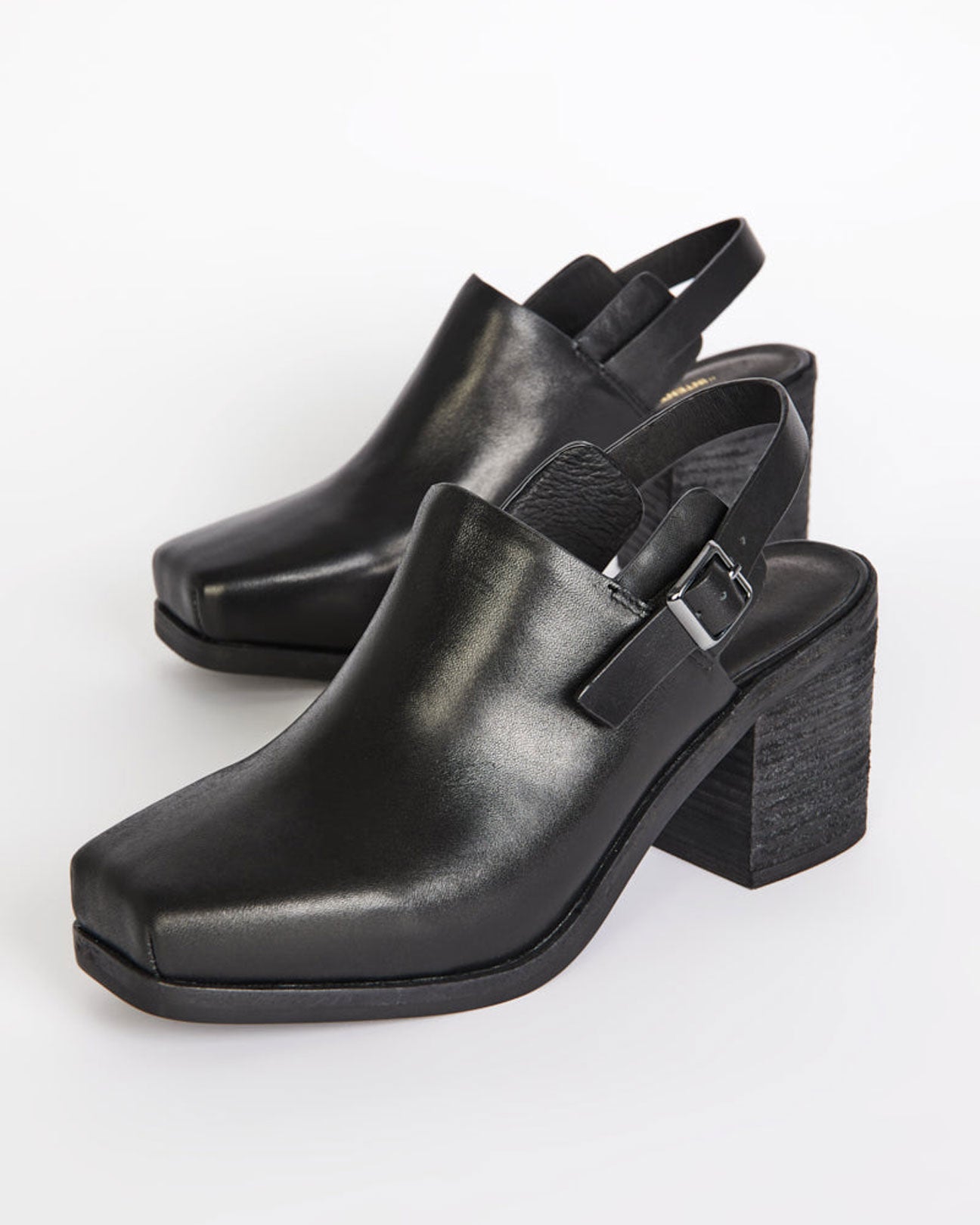 INTENTIONALLY BLANK Honcho Mule in Black