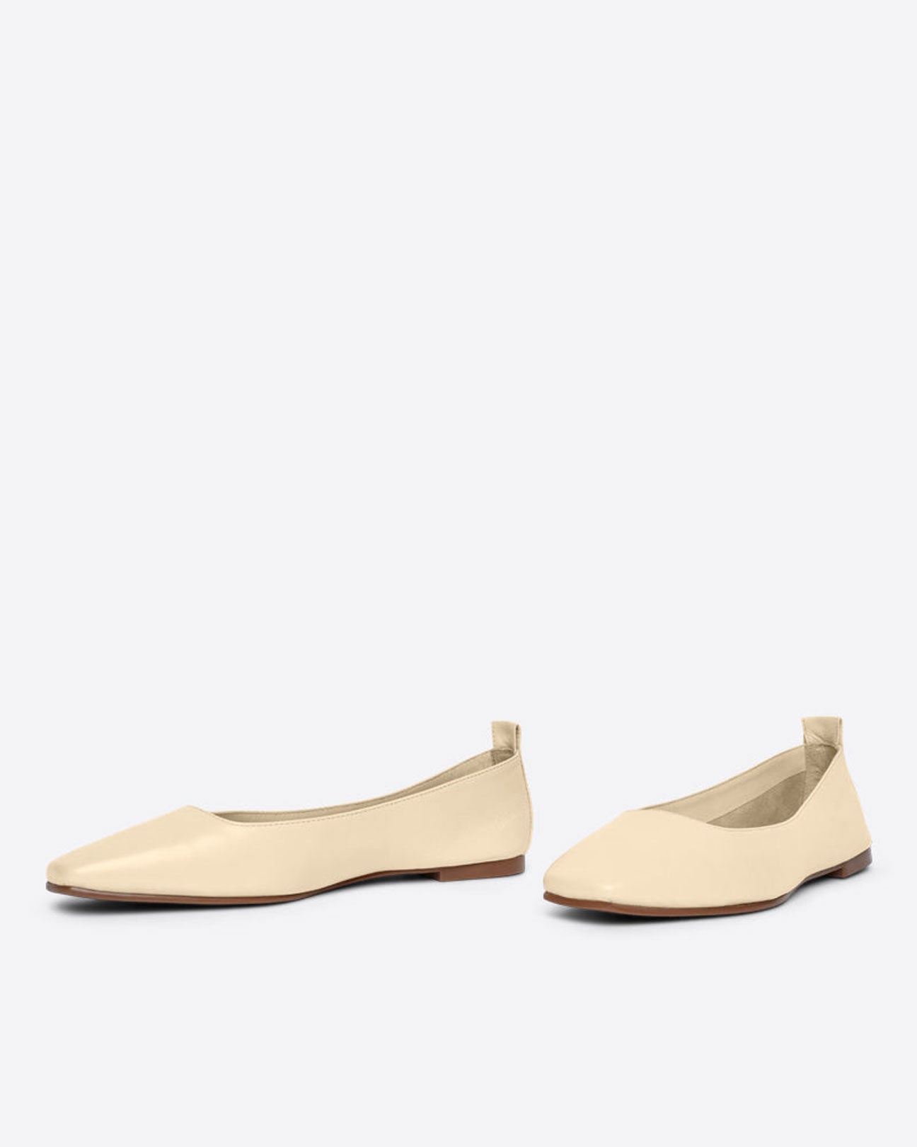 INTENTIONALLY BLANK Image Natural Sole Flat in Eggnog