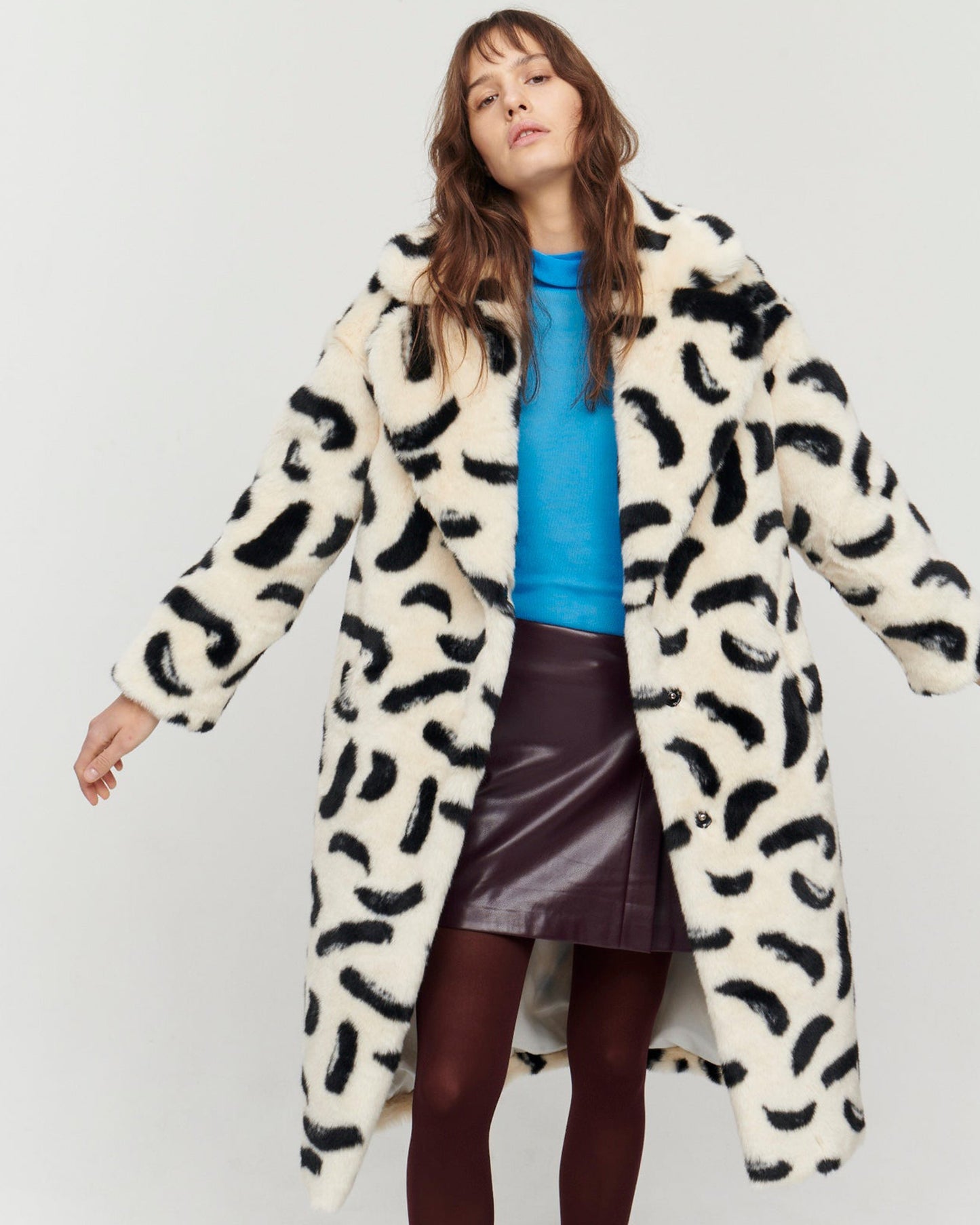 JAKKE Katie Faux Fur Coat in Paintbrush Print