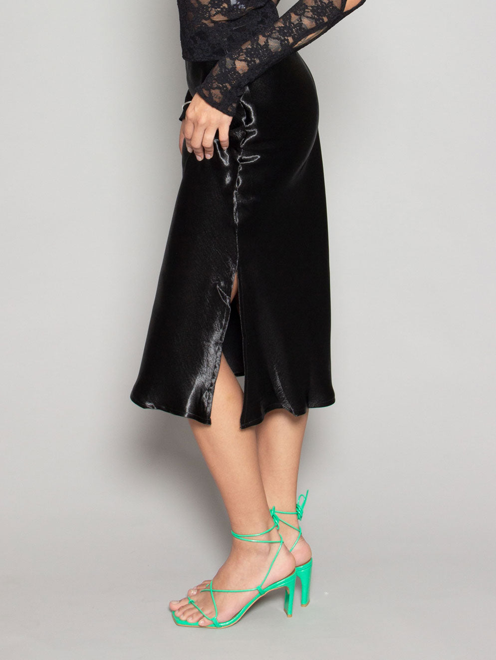PERSONS Larsa Bias Slip Skirt in Noir