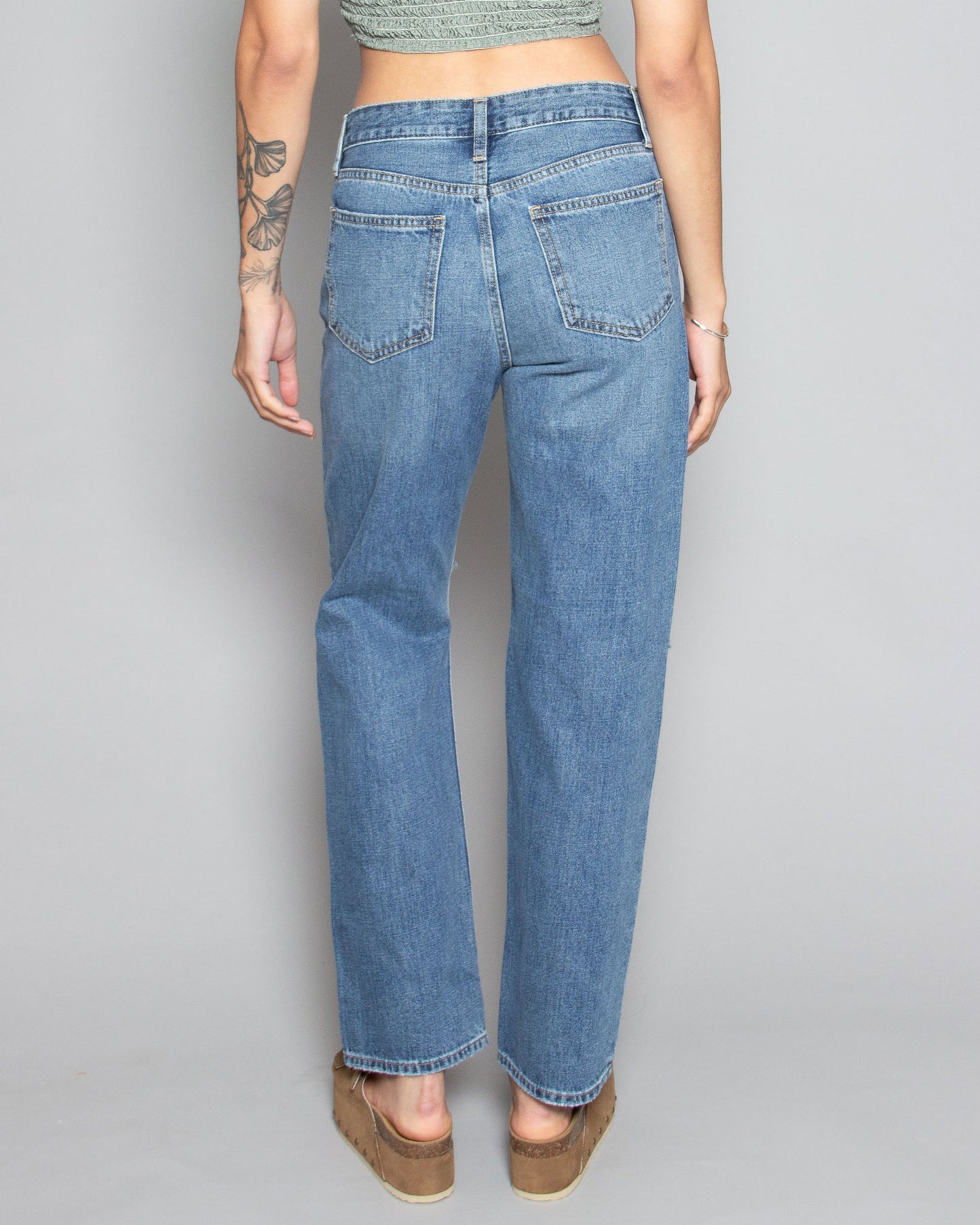 PERSONS Talia Relaxed BF Jeans in Med Wash