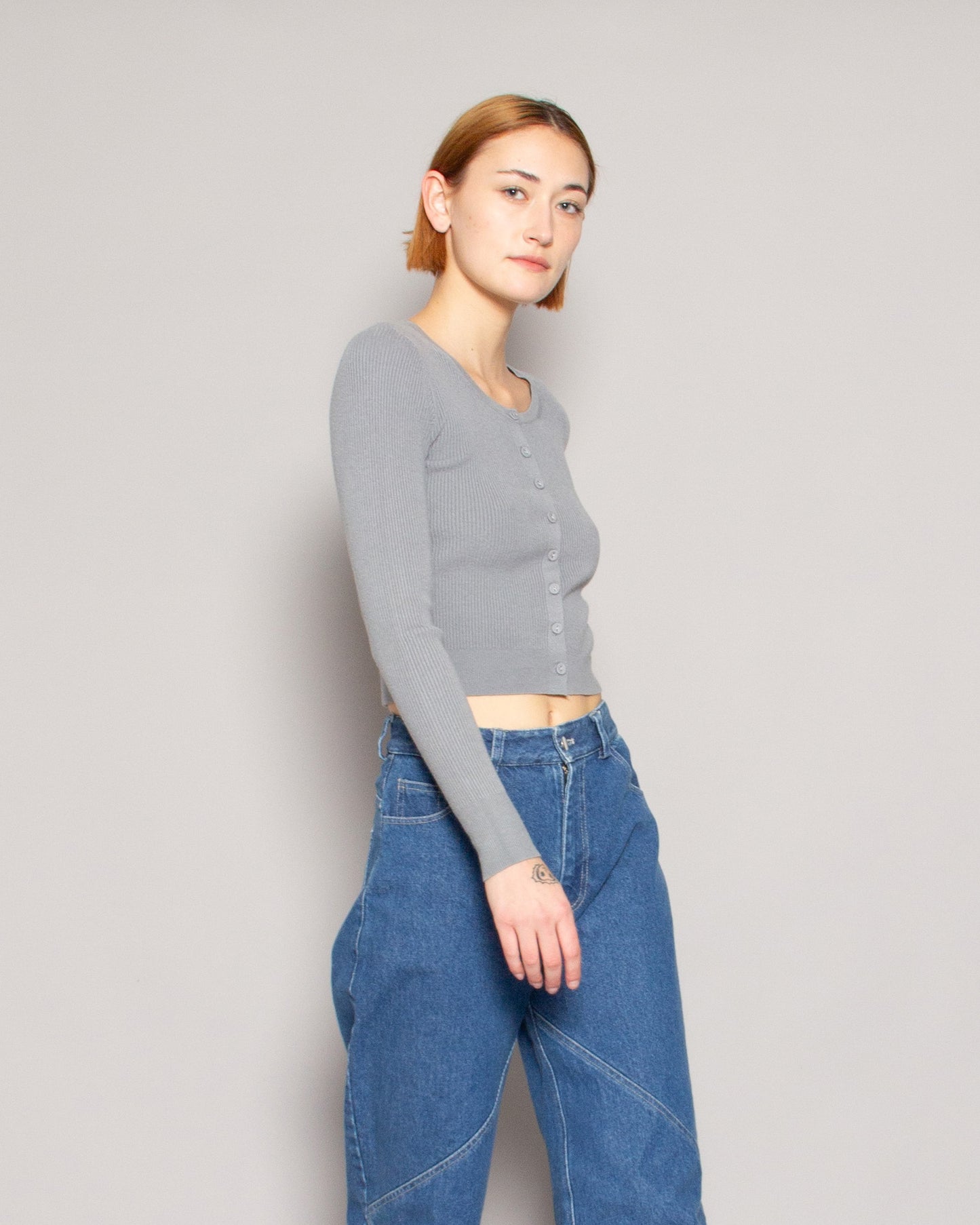 PERSONS Reese Cropped Cardi in Slate