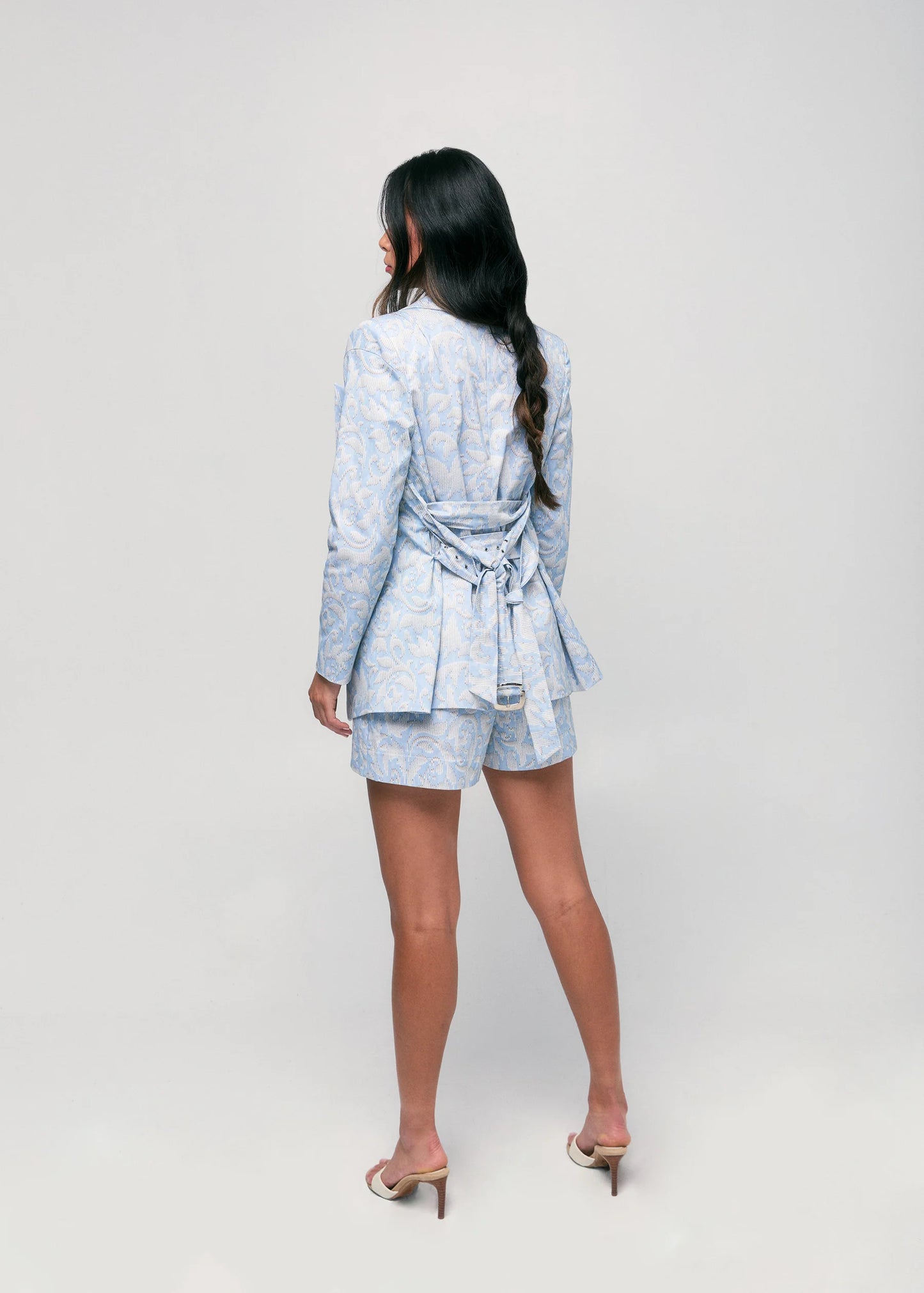 HILARY MACMILLAN Twill Double Belted Boyfriend Blazer in Blue & White