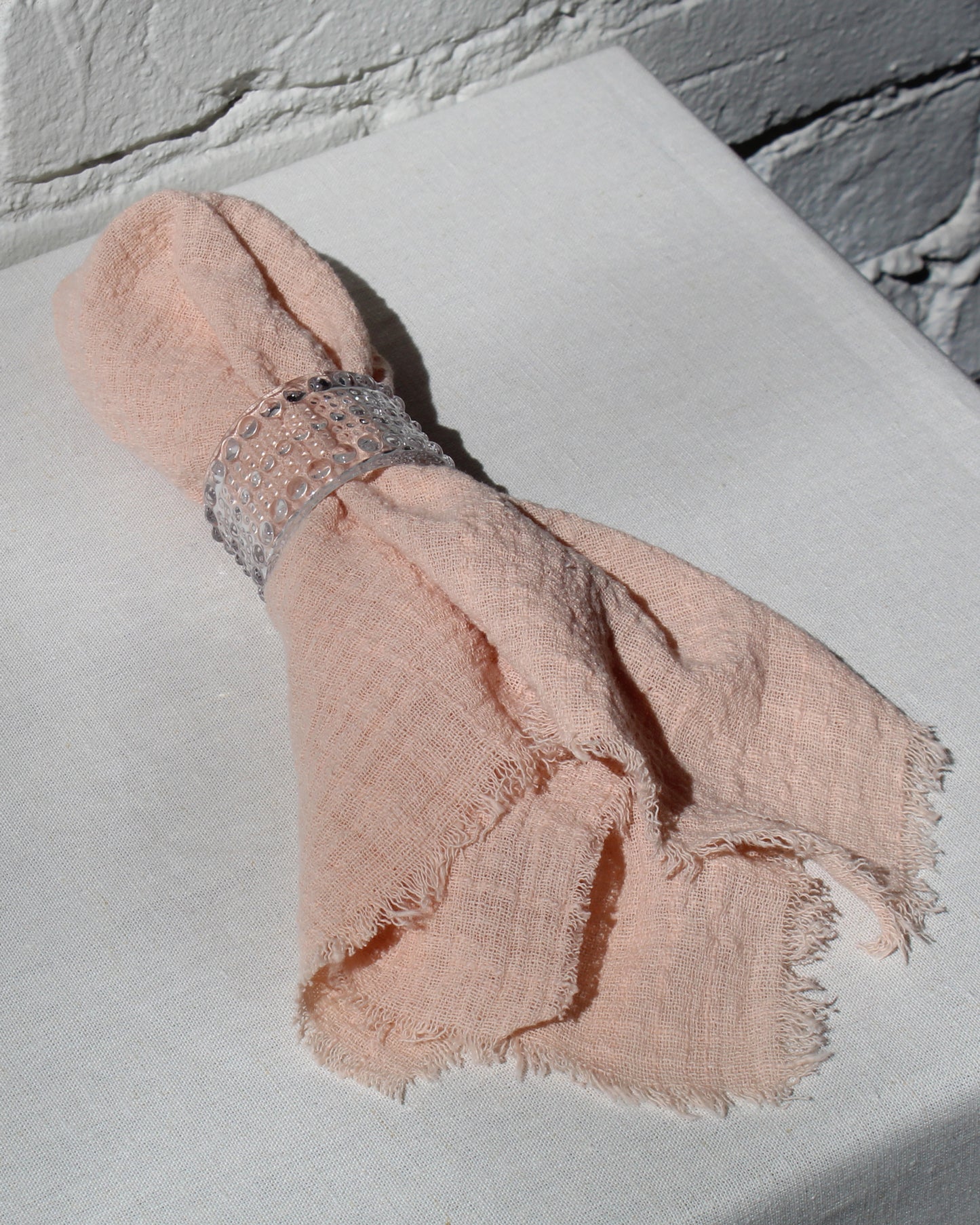 9 CHRISTOPHER Washed Linen Napkin in Peach