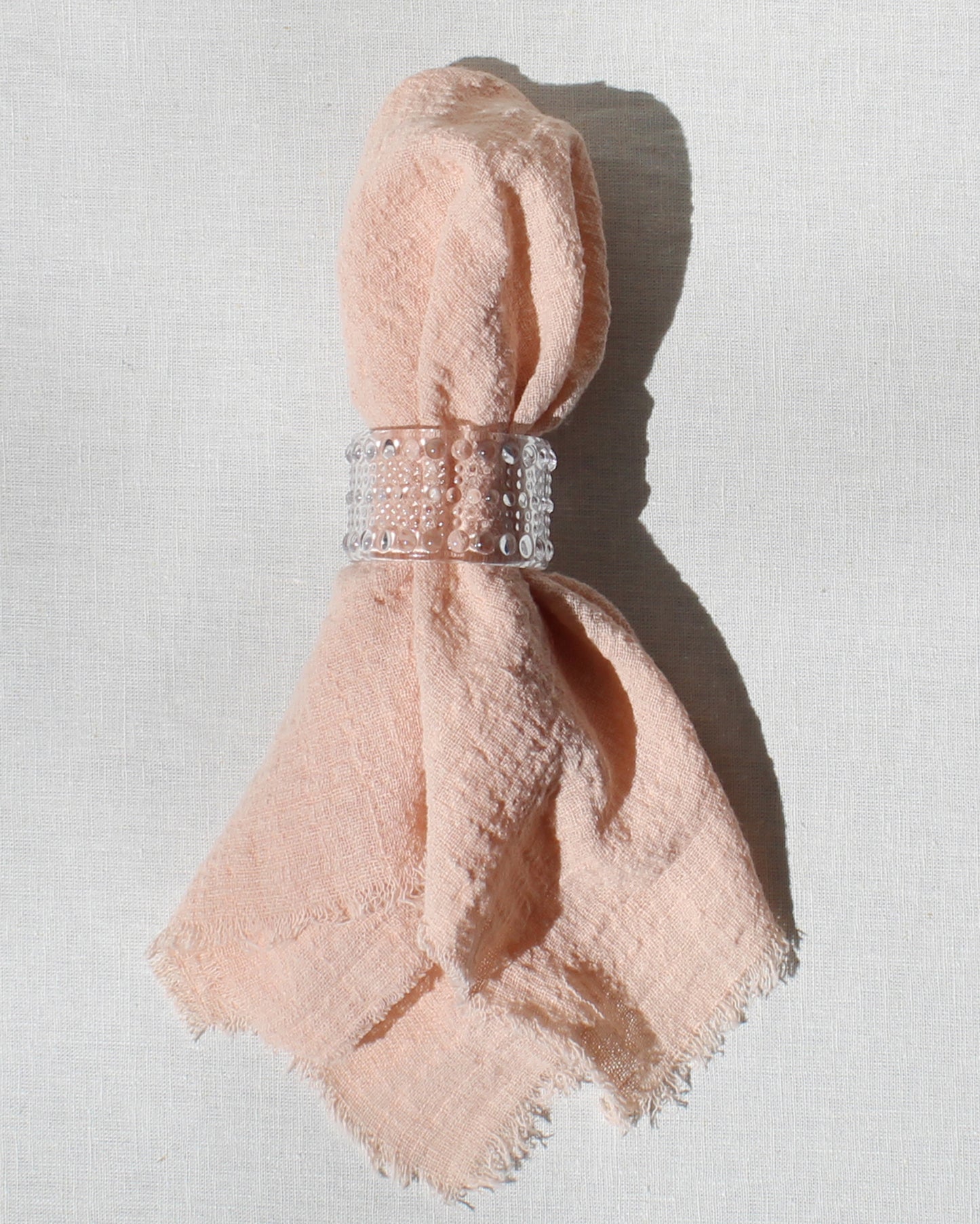 9 CHRISTOPHER Washed Linen Napkin in Peach