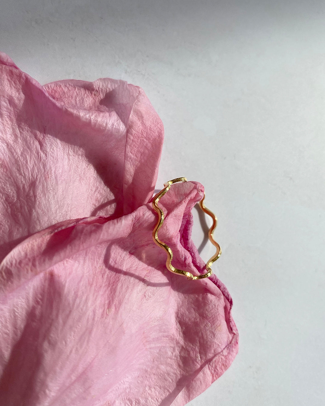 IDAMARI Unna Wave Ring in 18k Gold Plated Sterling Silver