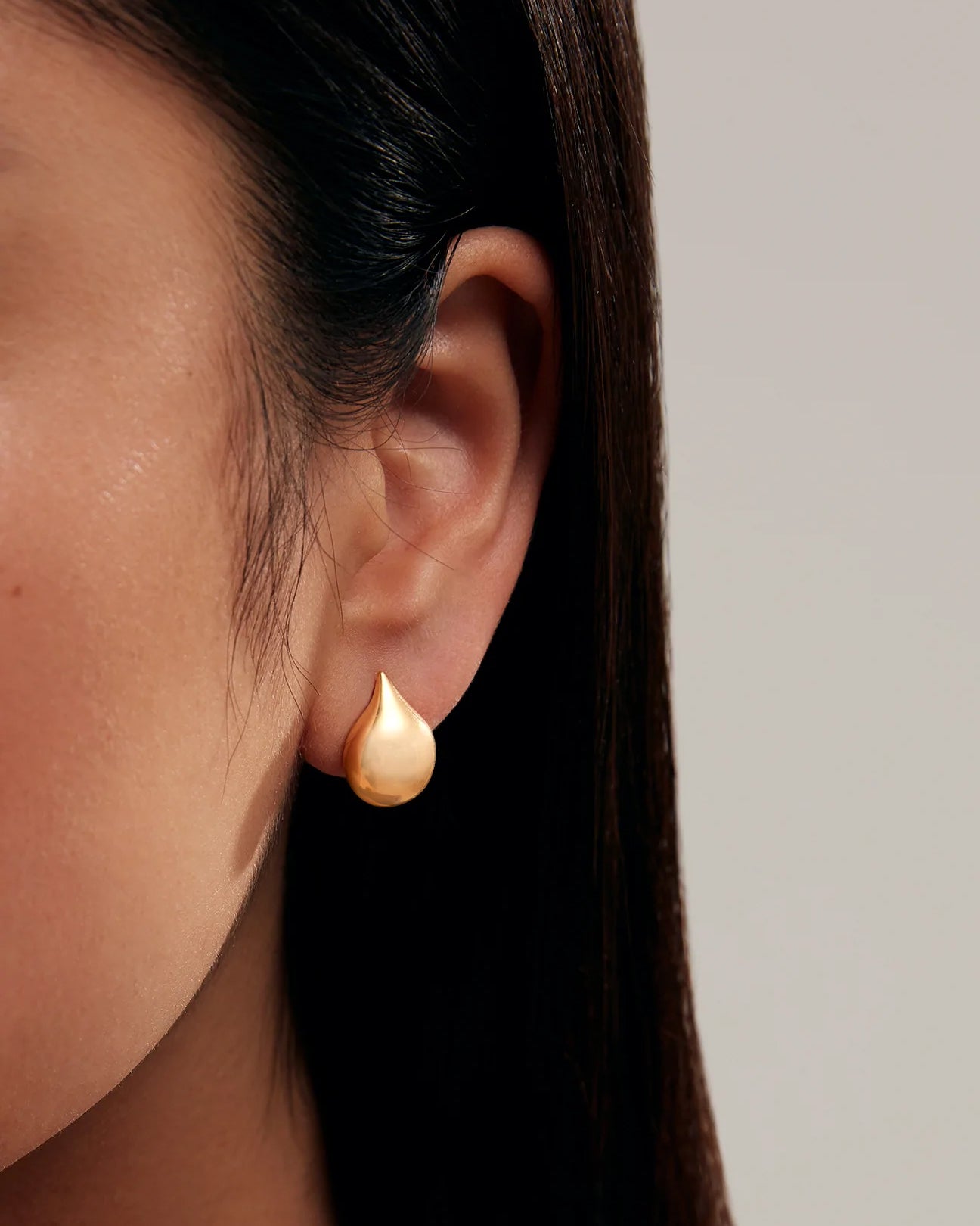IDAMARI Drop Earrings in Gold