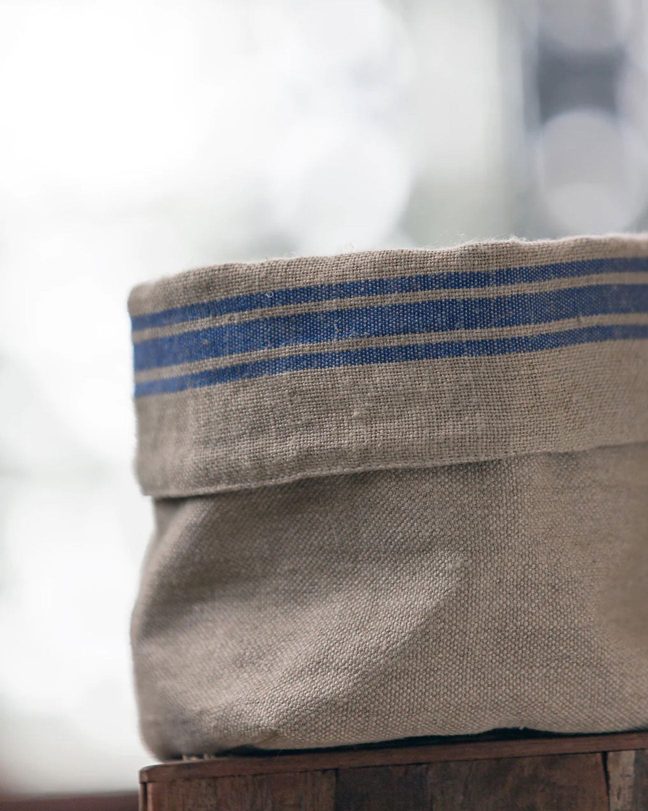 THIEFFRY Linen Bread Bag in Black Stripe available at Lahn.shop