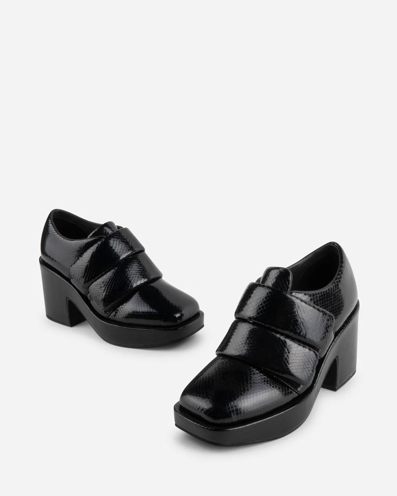 INTENTIONALLy BLANK Crime Platform Loafer in Black