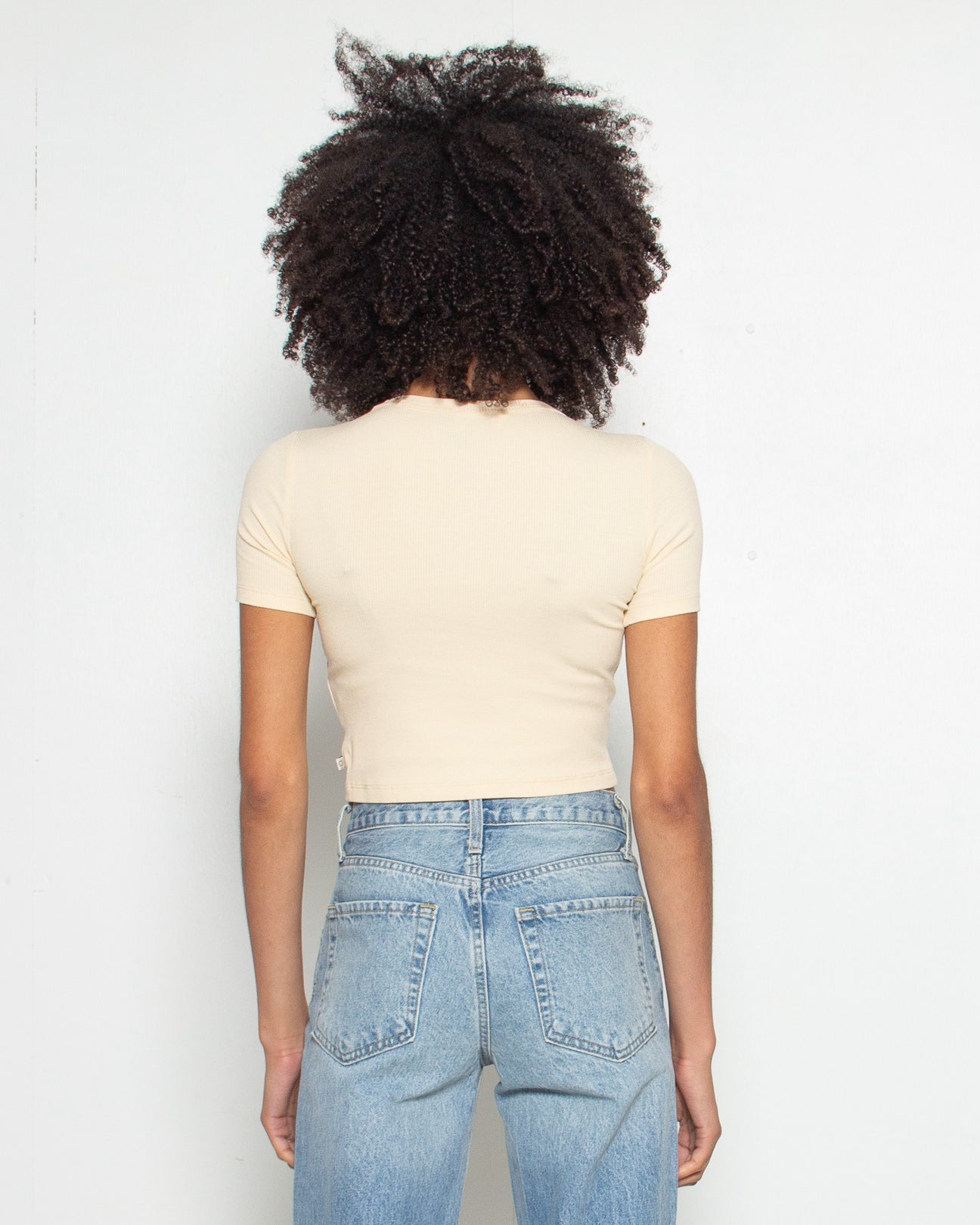 OTTOD'AME Ribbed Cropped Tee in Cream