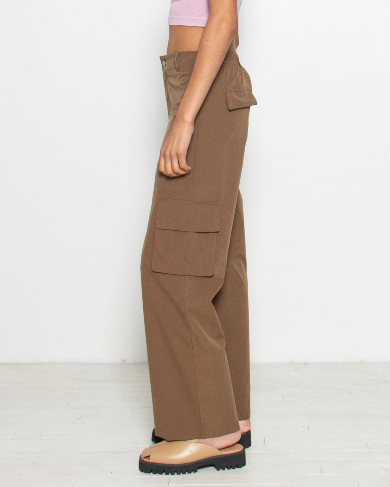 PERSONS Bryce Cargo Pants in Olive