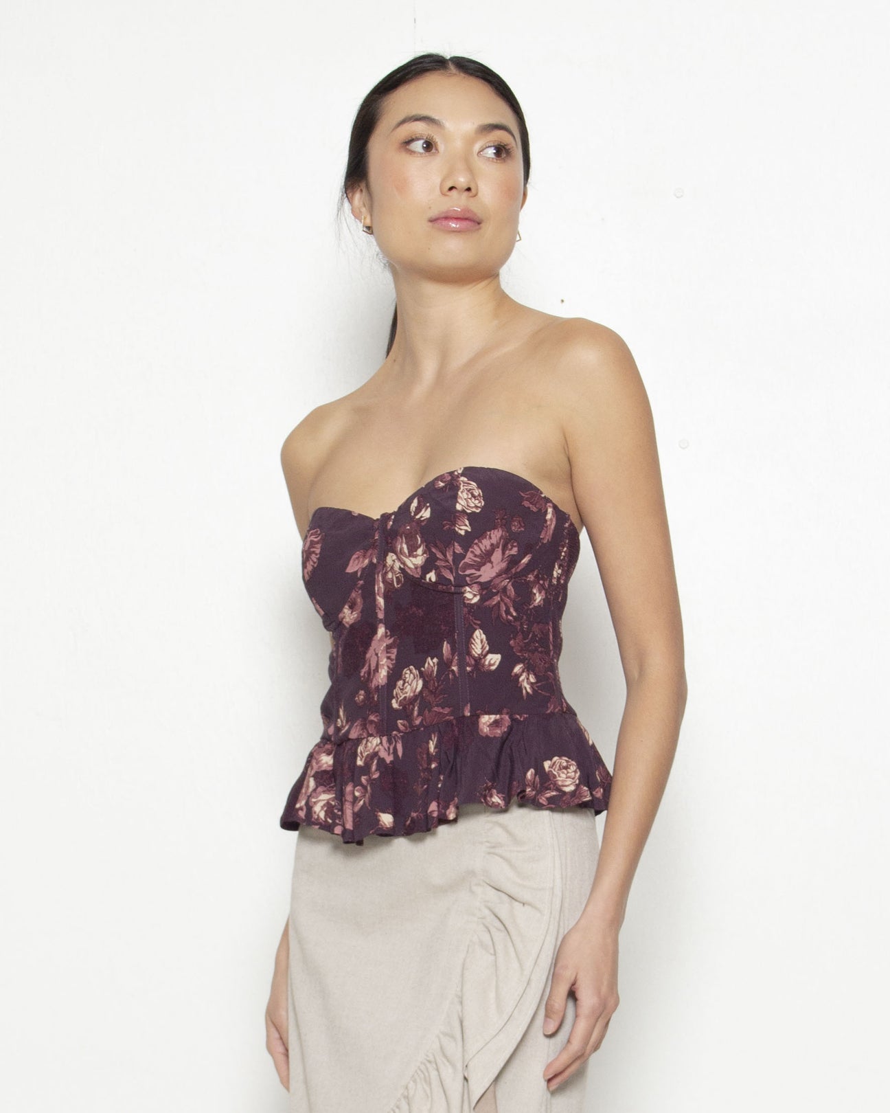 PERSONS Delia Floral Corset in Plum
