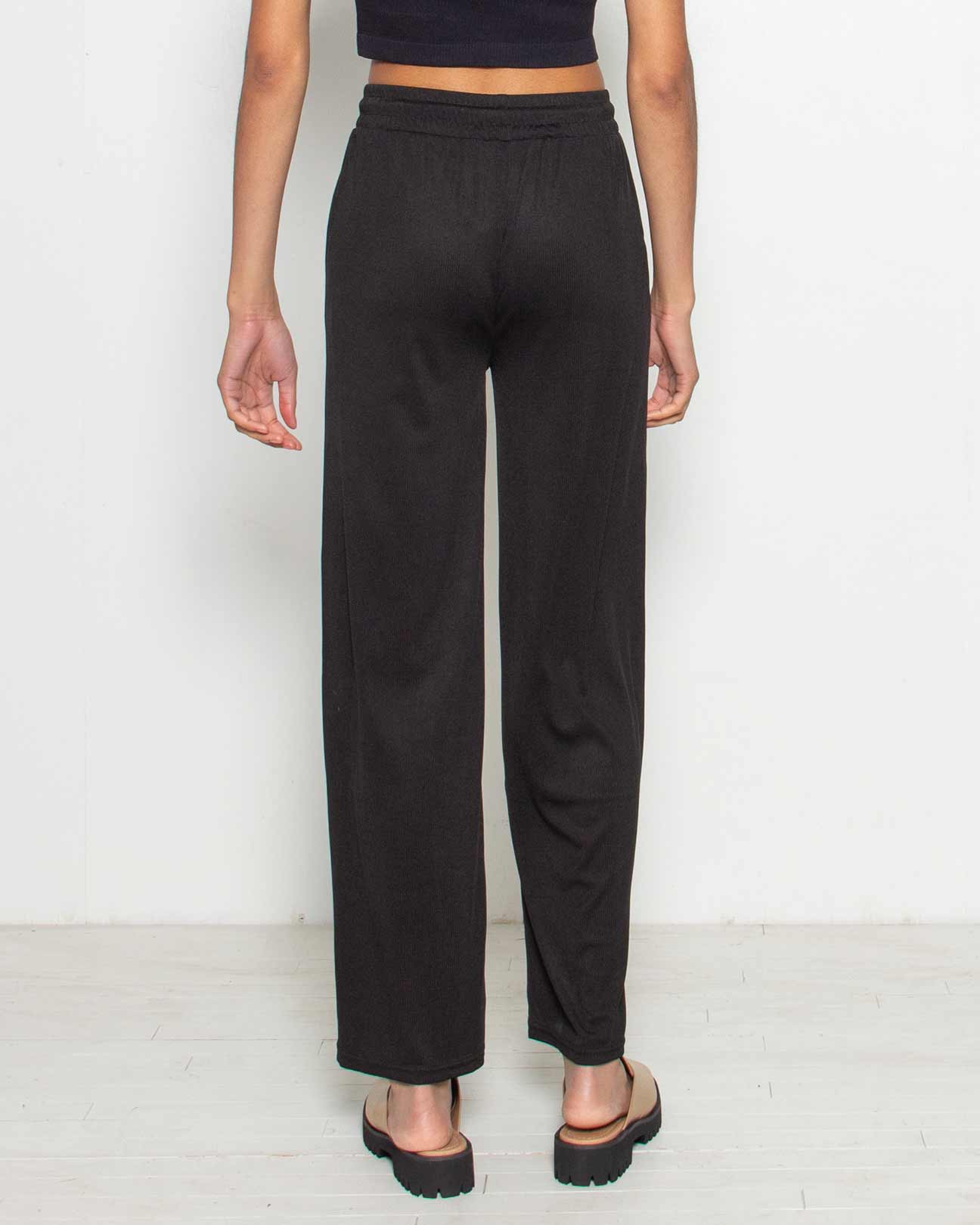 PERSONS Chase Ribbed Knit Lounge Pant in Black