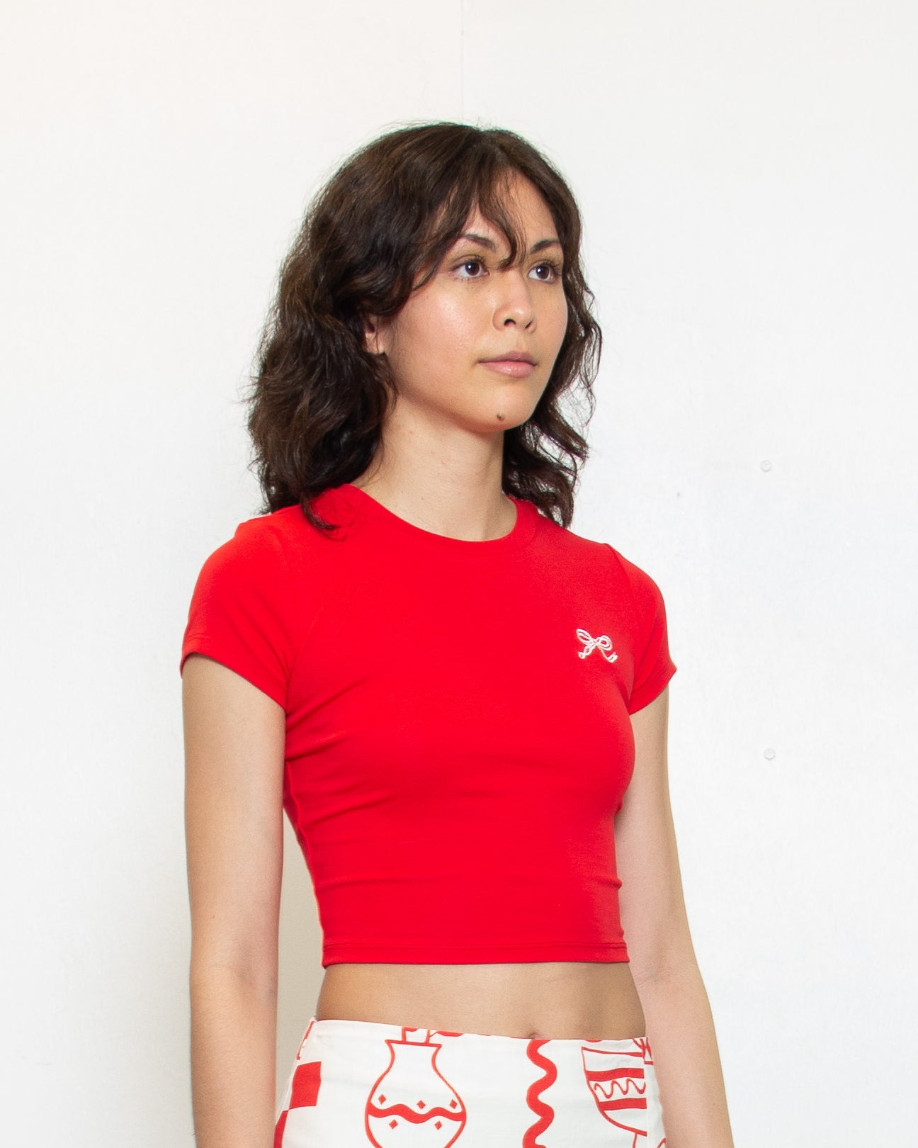 PERSONS Samantha Bow Tee in Red