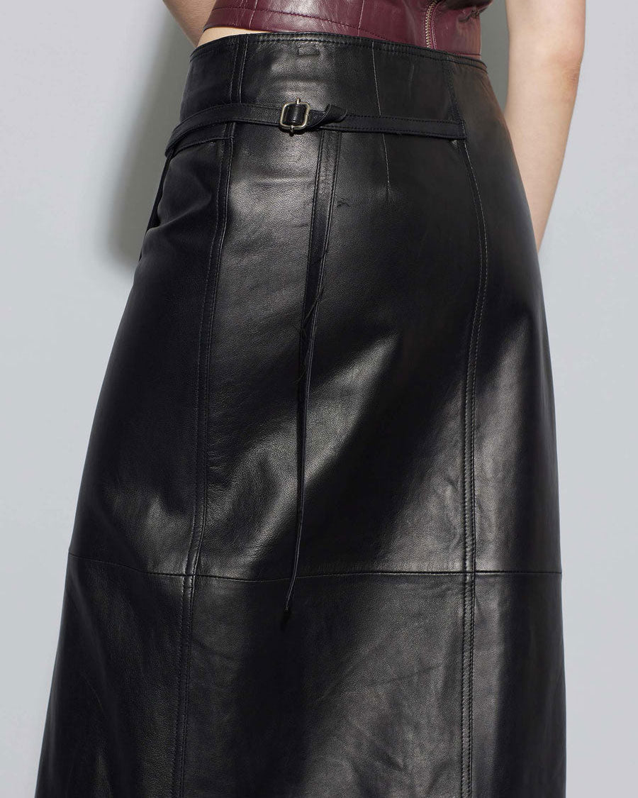 OVAL SQUARE Reflection Leather Skirt in Black