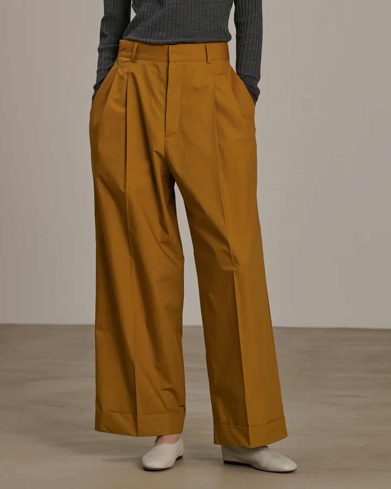 SOEUR Watson Pleated Trousers in Bronze