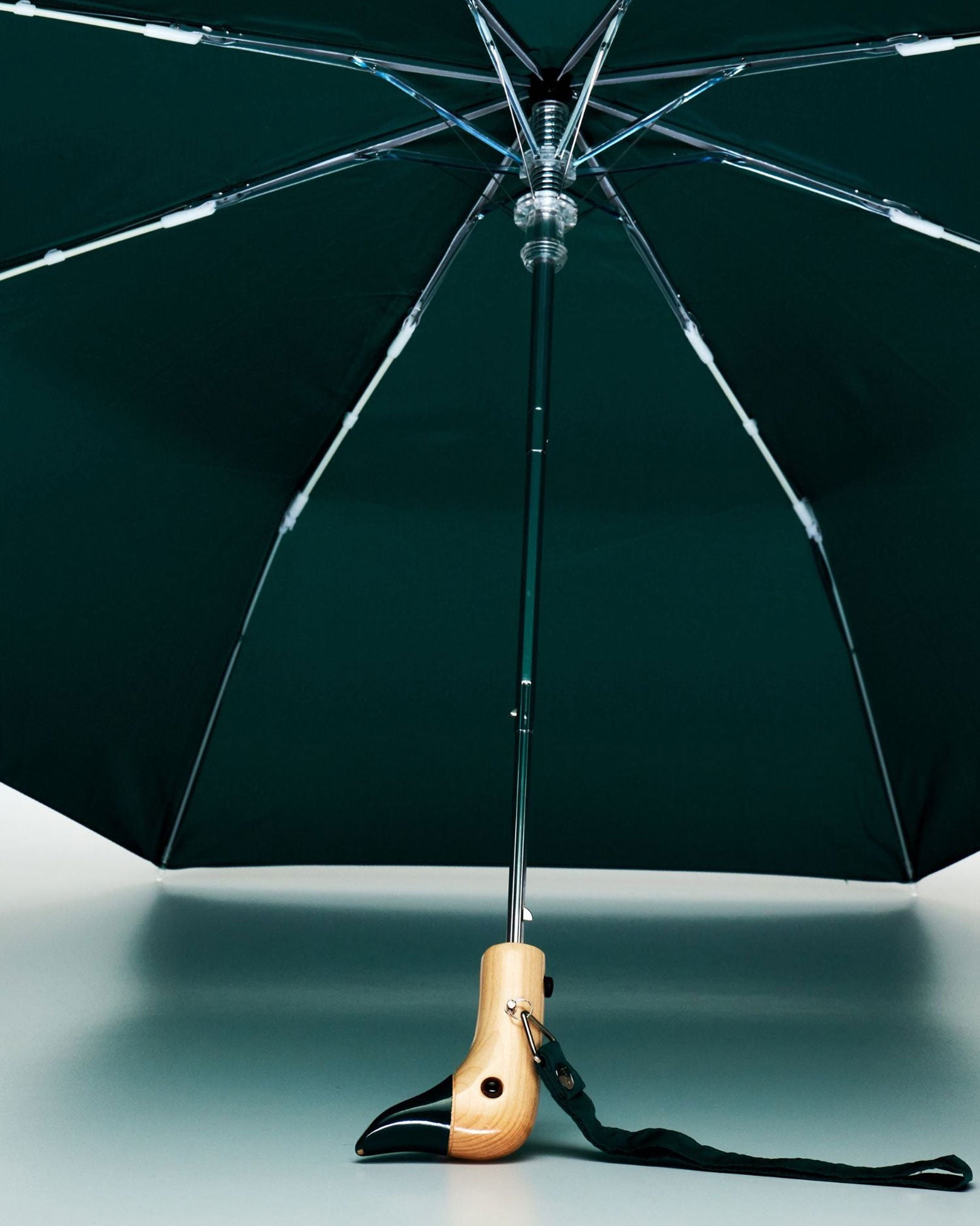 ORIGINAL DUCKHEAD Compact Umbrella in Forest available at Lahn.shop